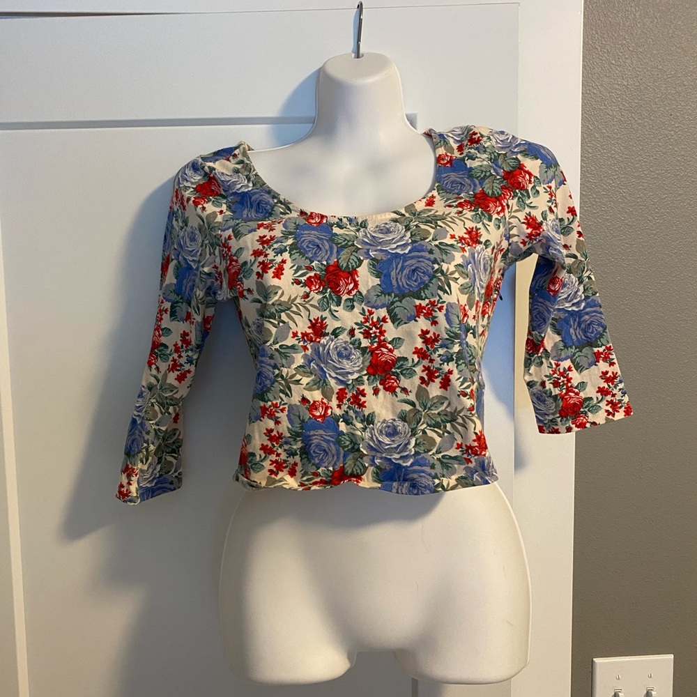 Forever 21 floral crop